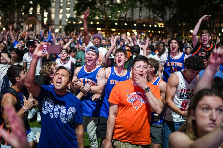 Knicks fever is colliding with World Cup buzz, and New York soccer bars are trying to juggle both | iNFOnews.ca