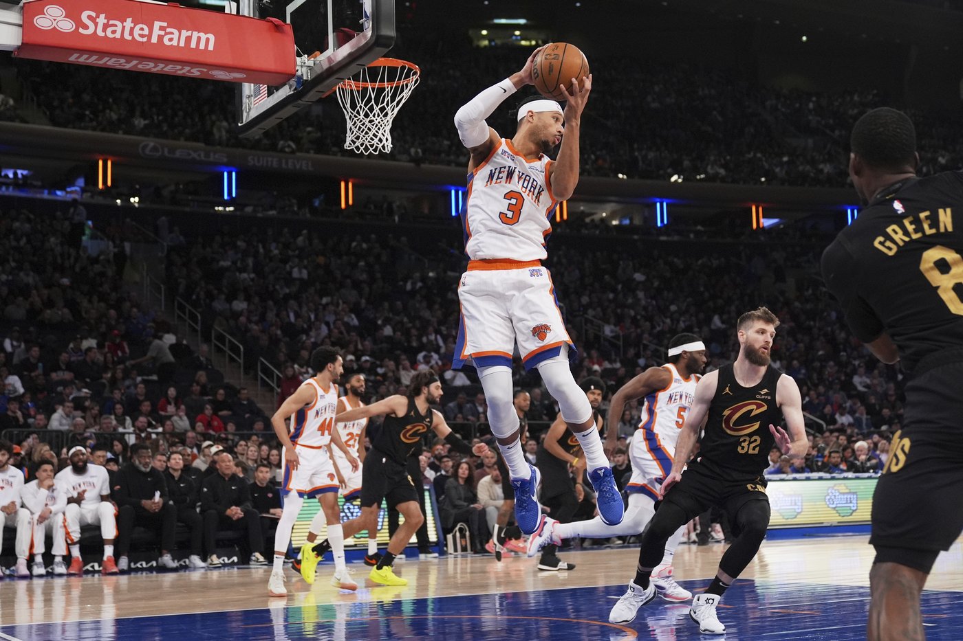 Garland rallies Cavs to 108-102 win over No. 3 seed Knicks, who finish 0-8 vs East's top 2 teams | iNFOnews.ca Garland rallies Cavs to 108-102 win over No. 3 seed Knicks, who finish 0-8 vs East's top 2 teams | iNFOnews.ca