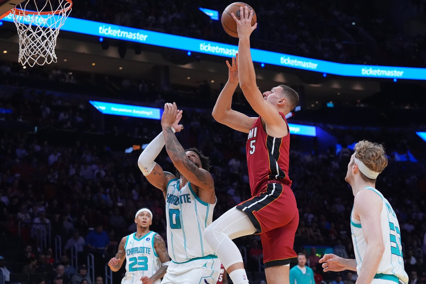 Miami Heat set franchise record with 53-point first quarter against Charlotte Hornets | iNFOnews.ca Miami Heat set franchise record with 53-point first quarter against Charlotte Hornets | iNFOnews.ca