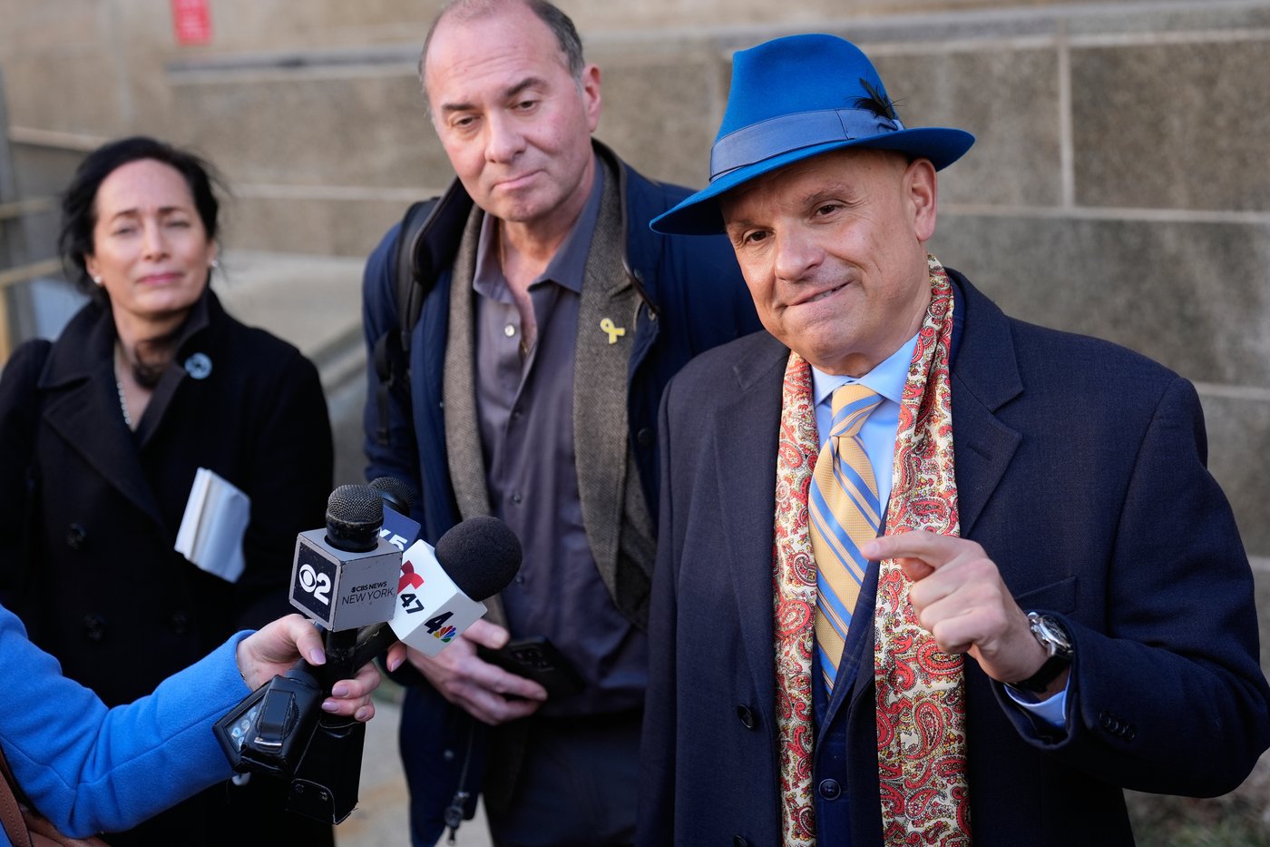Harvey Weinstein weighs plea on rape charge but insists he 'never assaulted anyone' | iNFOnews.ca