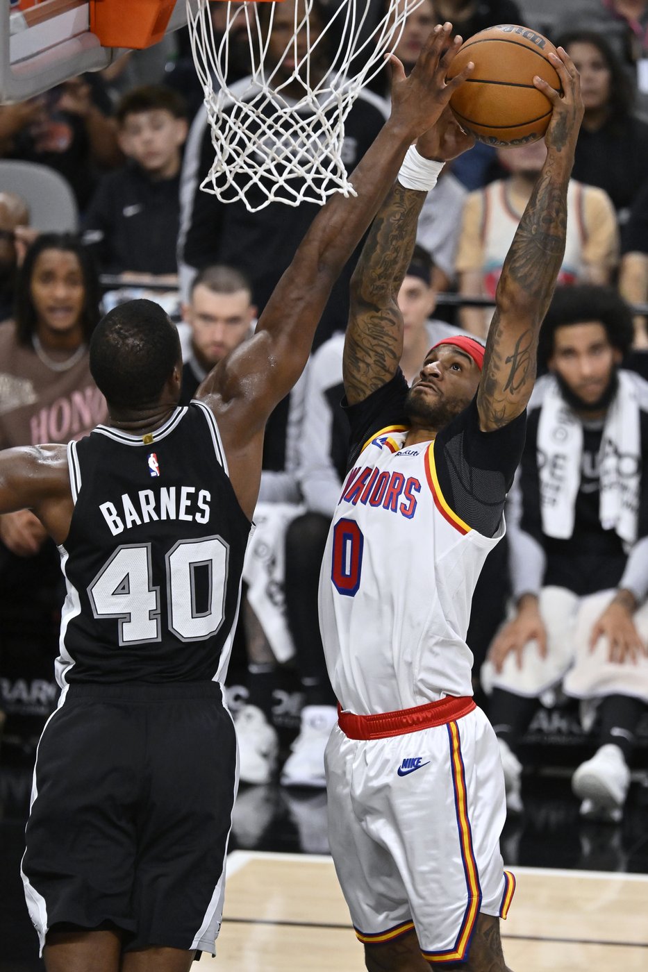 Wembanyama returns from three-game absence to help Spurs rally past Warriors, 104-94 | iNFOnews.ca Wembanyama returns from three-game absence to help Spurs rally past Warriors, 104-94 | iNFOnews.ca