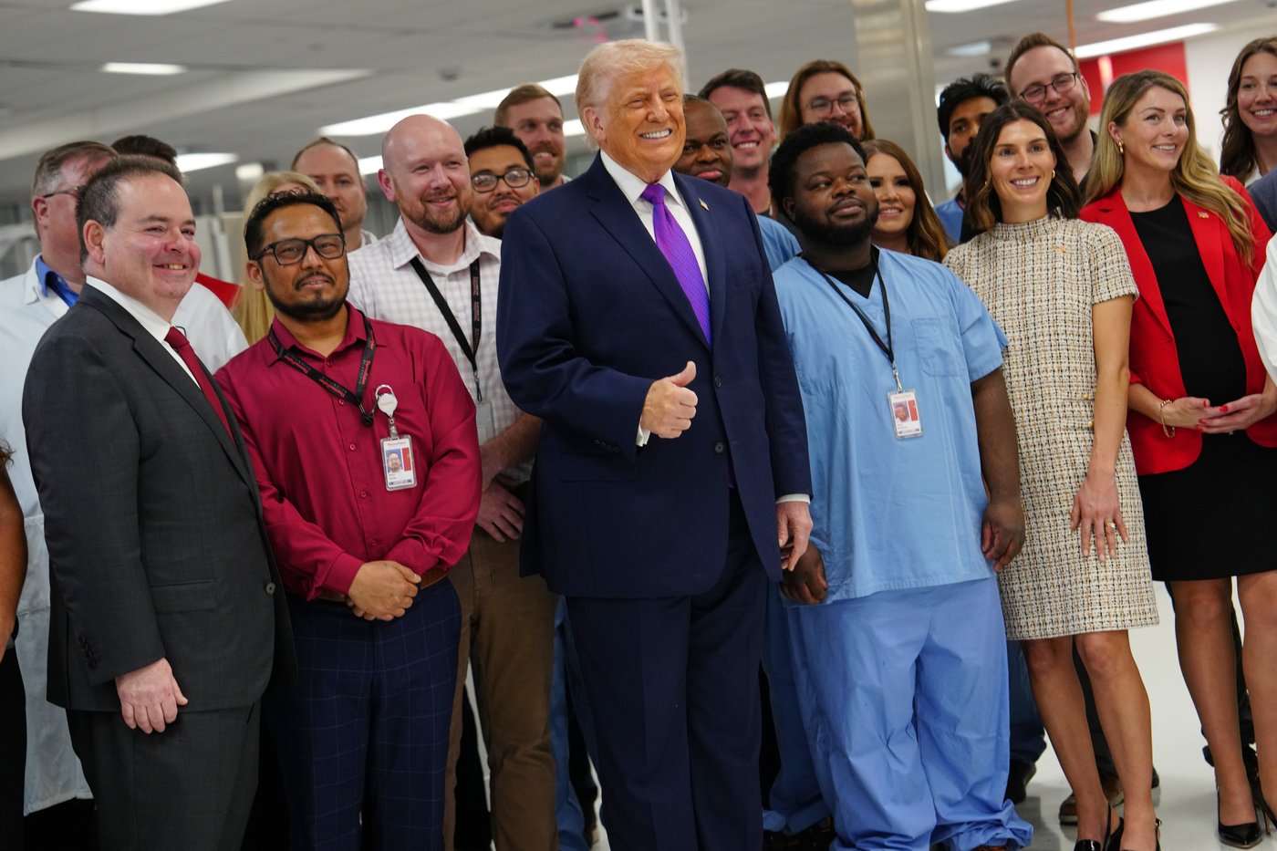Trump pushes economic messages in Kentucky and Ohio as Iran looms large, in photos | iNFOnews.ca