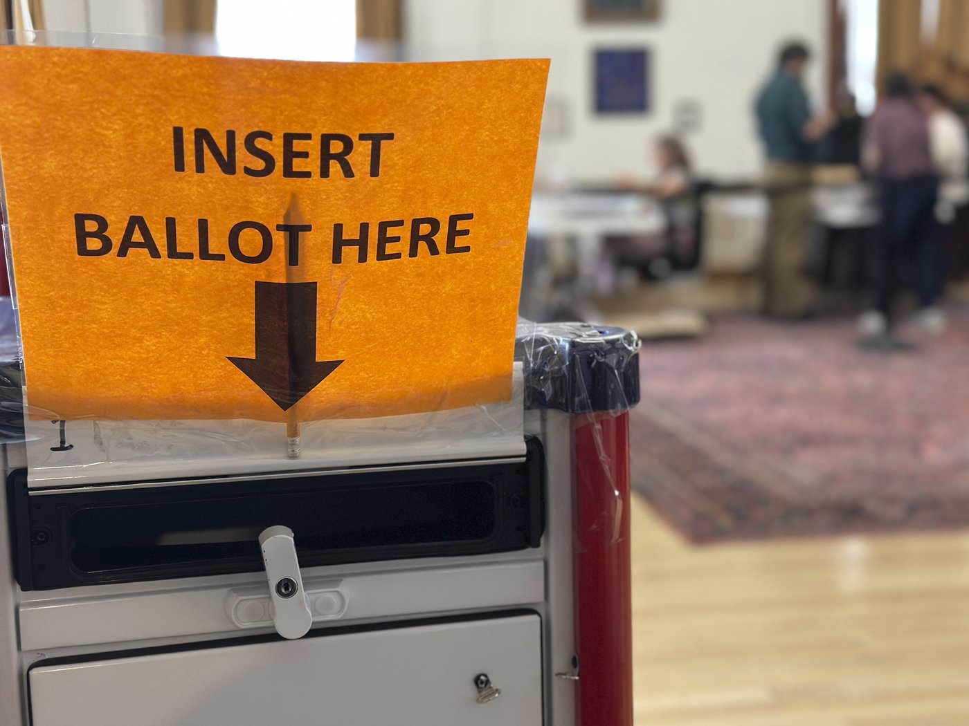 Independent Sen. Angus King turns back 3 challengers to win in Maine | iNFOnews.ca