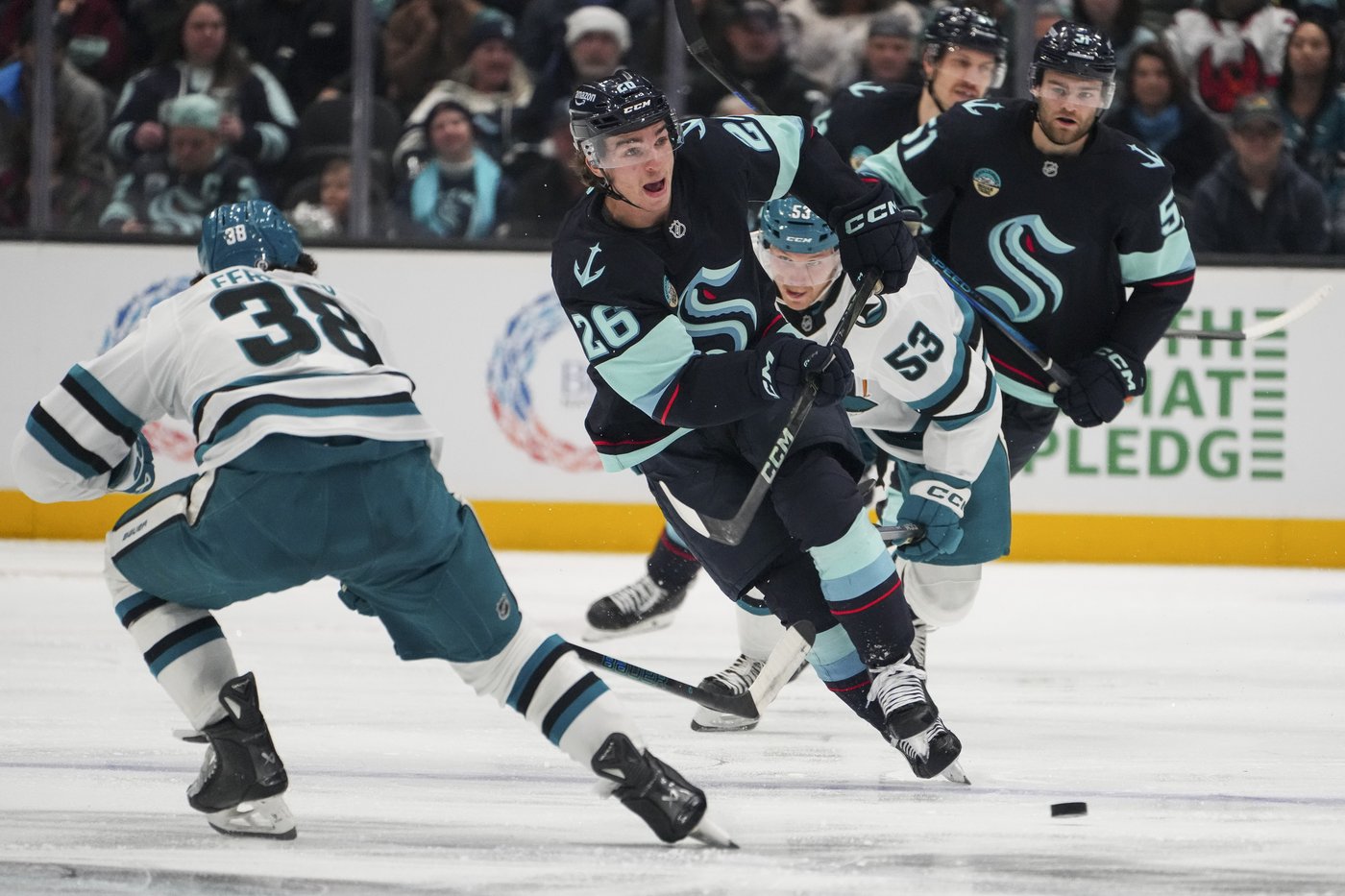 Mikael Granlund and Jake Walman set up all the goals for the Sharks in 4-2 win over the Kraken | iNFOnews.ca