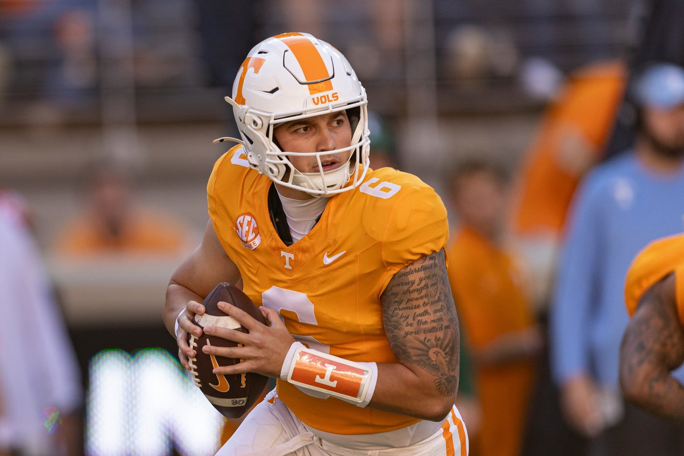 'Third Saturday in October' features potent offenses for No. 6 Alabama and No. 11 Tennessee | iNFOnews.ca