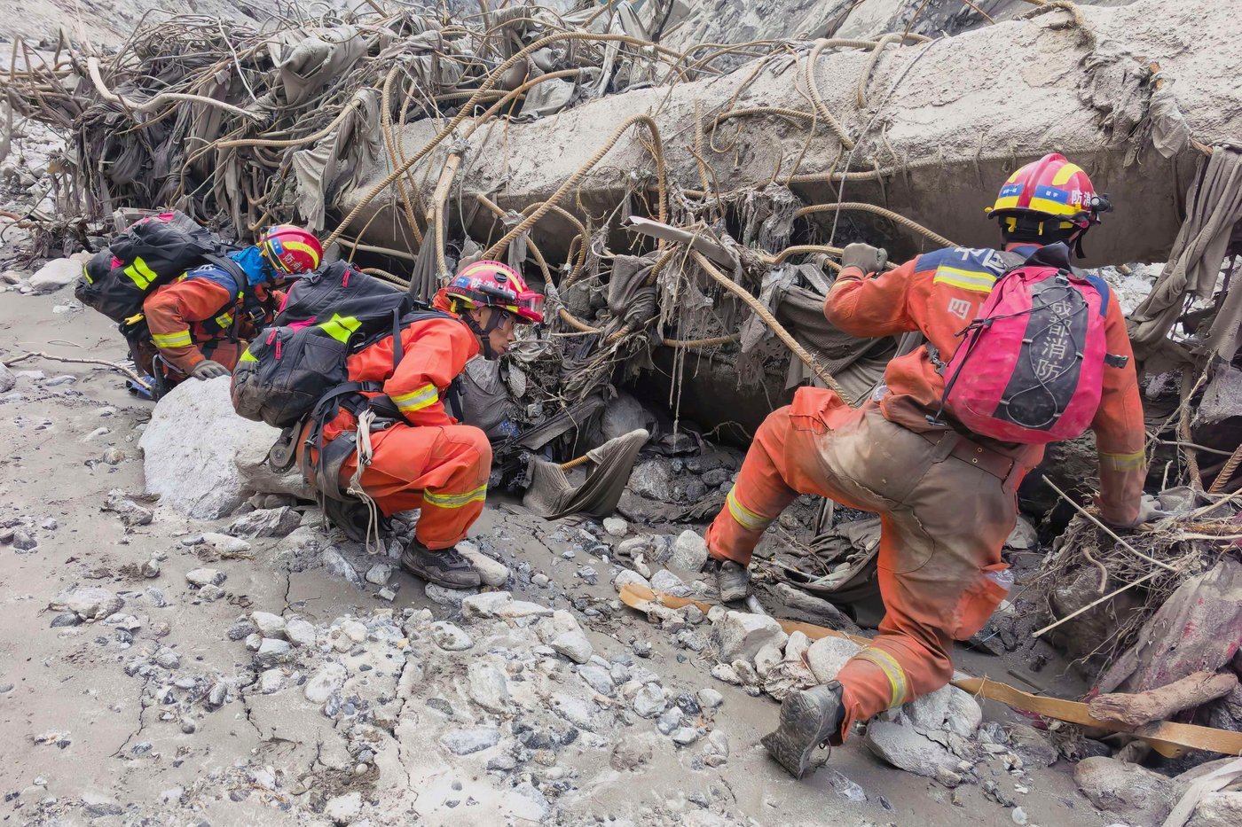 Nepal-China flood survivors reach safe areas as families await news of nearly 3,000 missing | iNFOnews.ca