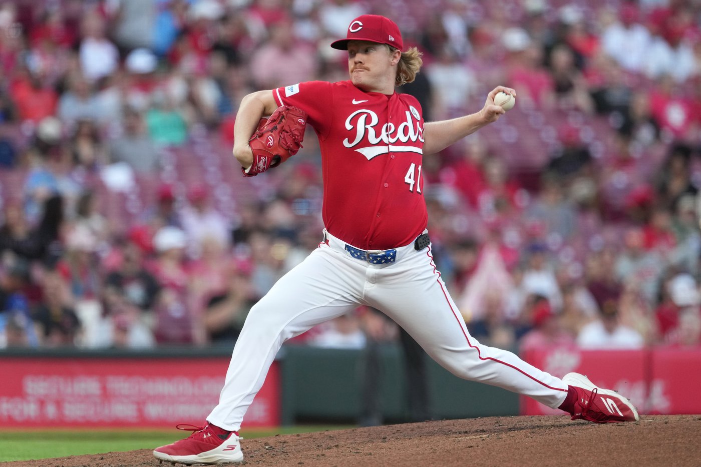 Blake Dunn's walk-off single in 10th lifts Reds past Royals 4-3 | iNFOnews.ca