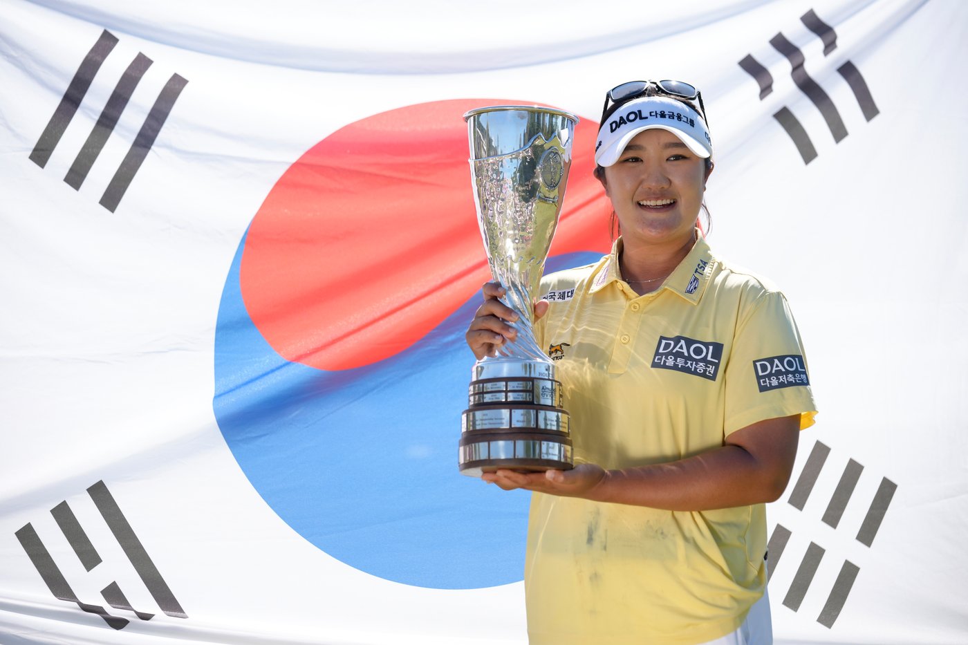 Ryu wins Evian playoff for 2nd straight major. Kim takes Scottish Open | iNFOnews.ca Ryu wins Evian playoff for 2nd straight major. Kim takes Scottish Open | iNFOnews.ca