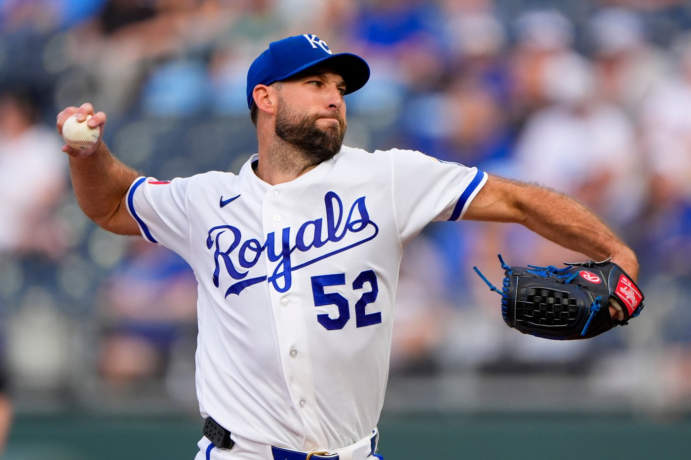 Michael Wacha throws just 79 pitches in 7 innings and the surging Royals beat the Guardians 6-2 | iNFOnews.ca