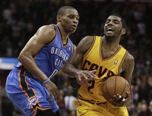 NBA Capsules: Irving spectacular as Cavaliers stun Thunder 115-110 | iNFOnews.ca CP21860484