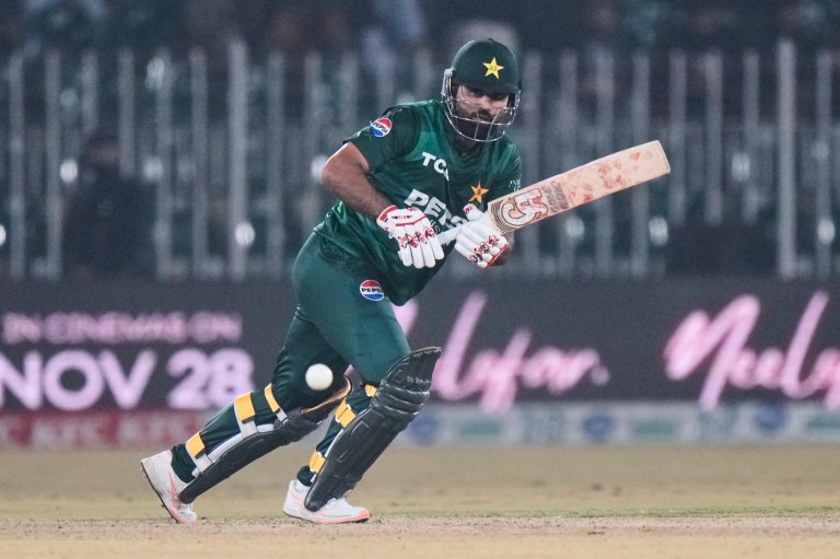 Pakistan beats spirited Zimbabwe in opening game of T20 tri-series | iNFOnews.ca