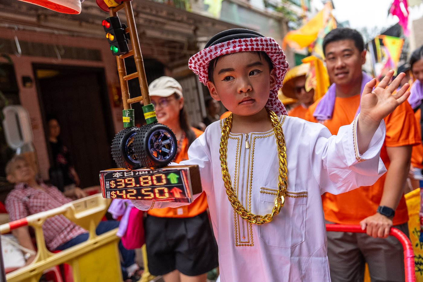 Revelers pack a Hong Kong island for a bun festival, a century-old tradition | iNFOnews.ca