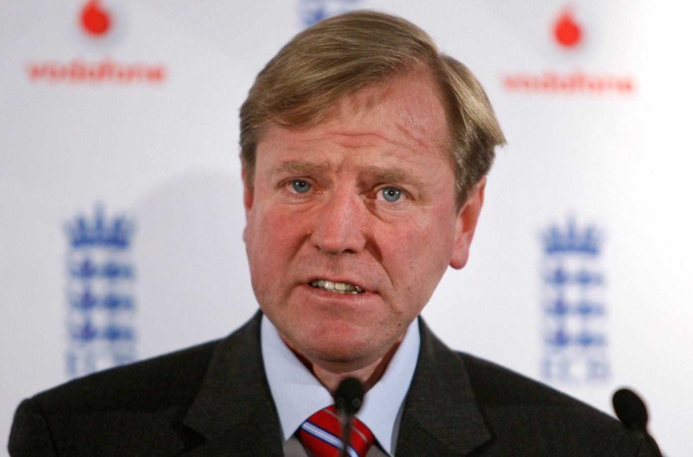 Hugh Morris, former England cricket player and administrator, dies at 62 | iNFOnews.ca