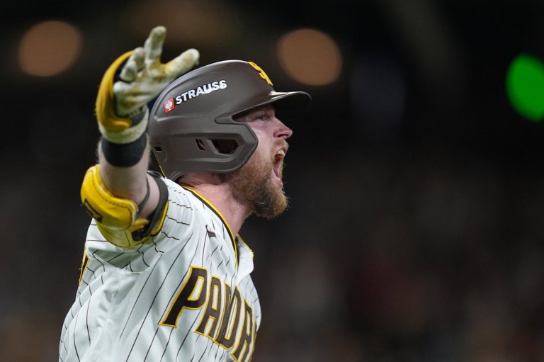 Padres avoid elimination, beat Brewers 4-3 in NLDS Game 3 with Cronenworth's HR, King's relief | iNFOnews.ca