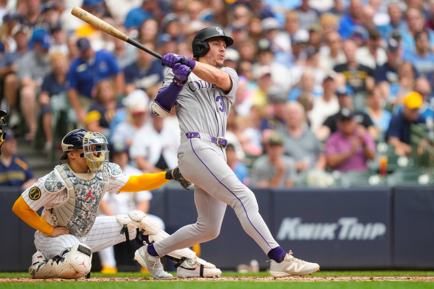 Tomoyuki Sugano earns his 10th win as Rockies defeat Brewers 5-2 | iNFOnews.ca Tomoyuki Sugano earns his 10th win as Rockies defeat Brewers 5-2 | iNFOnews.ca