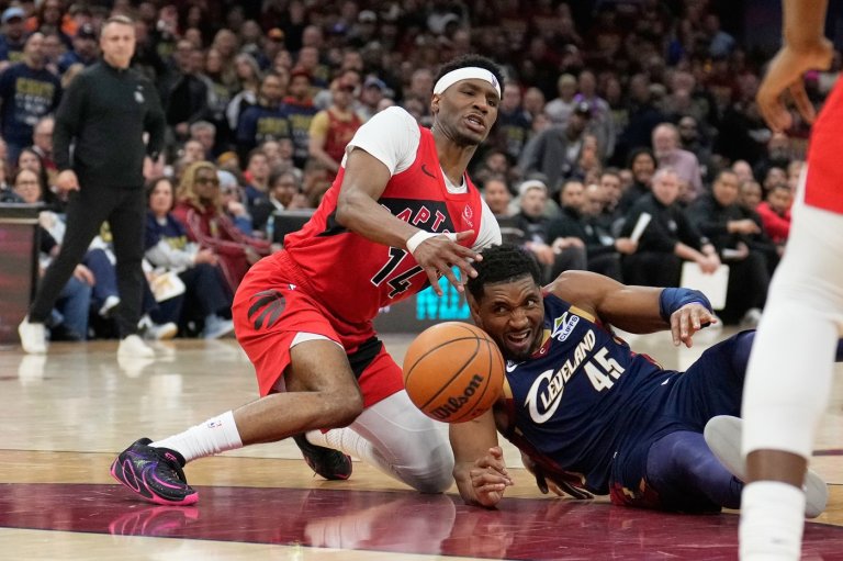 Toronto Raptors push to apply hard lessons before series with Cavaliers slips away | iNFOnews.ca