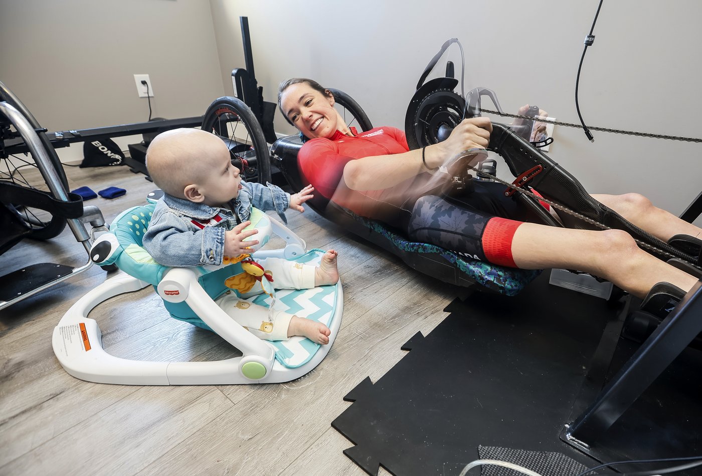 Paralympic medallist Leanne Taylor balancing motherhood, para triathlon return | iNFOnews.ca