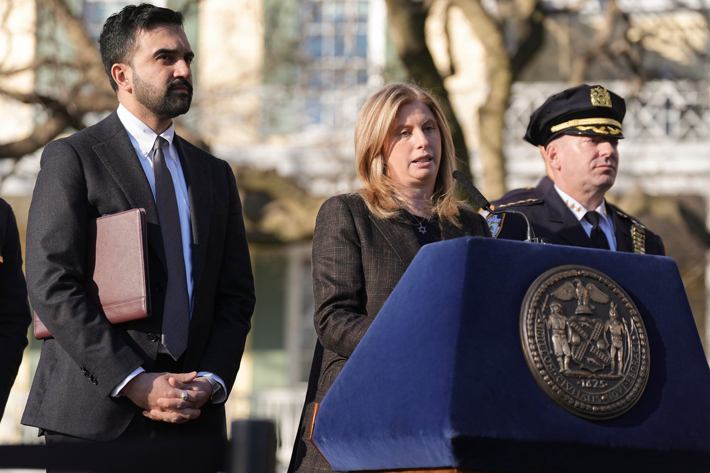 Men who brought explosives to NYC protest cited Islamic State as inspiration, complaint says | iNFOnews.ca