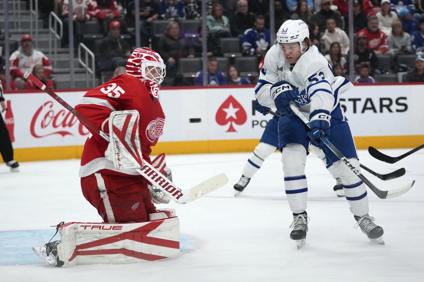 'He looks the part': Maple Leafs rookie Easton Cowan impresses in NHL debut | iNFOnews.ca 'He looks the part': Maple Leafs rookie Easton Cowan impresses in NHL debut | iNFOnews.ca