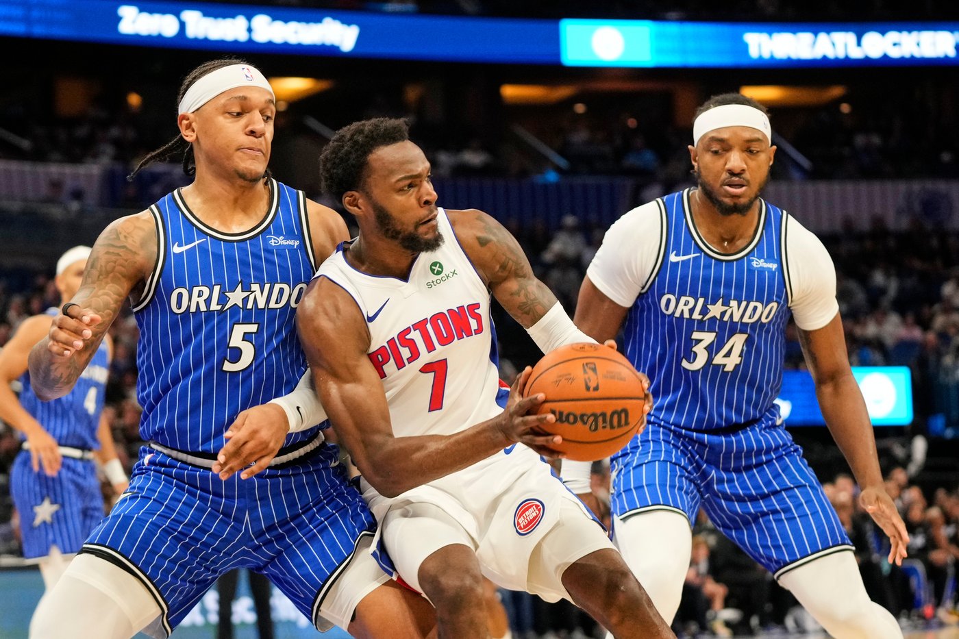 Banchero scores 31, Bane adds 25 to help the Magic turn back the Pistons 123-107 | iNFOnews.ca