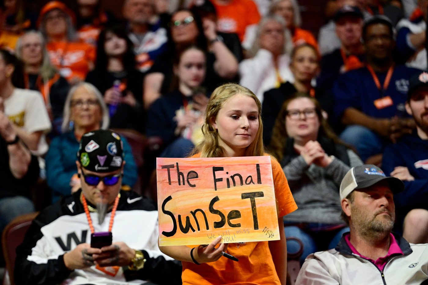 Sun beat Tempo 95-81 in franchise's final game in Connecticut before moving to Houston | iNFOnews.ca Sun beat Tempo 95-81 in franchise's final game in Connecticut before moving to Houston | iNFOnews.ca