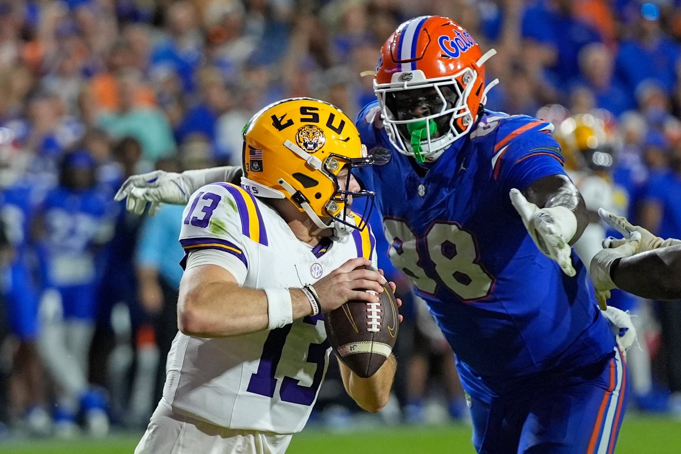 Vikings use first-round pick on Florida DT Caleb Banks, who broke his foot before the combine | iNFOnews.ca Vikings use first-round pick on Florida DT Caleb Banks, who broke his foot before the combine | iNFOnews.ca