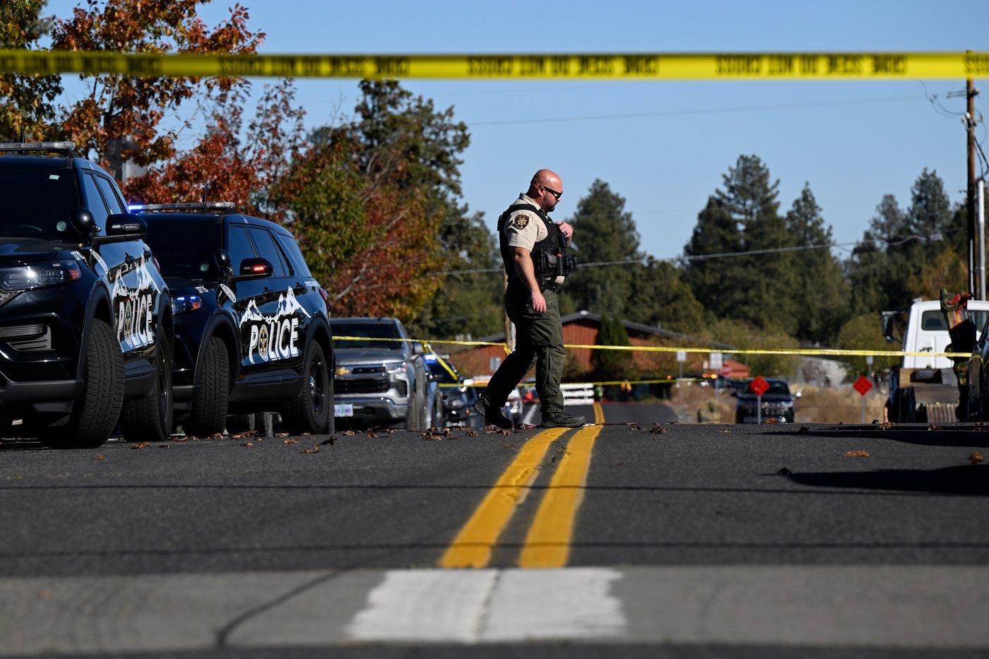 Teen shooter kills 4 at Oregon elementary school before being shot by a witness | iNFOnews.ca