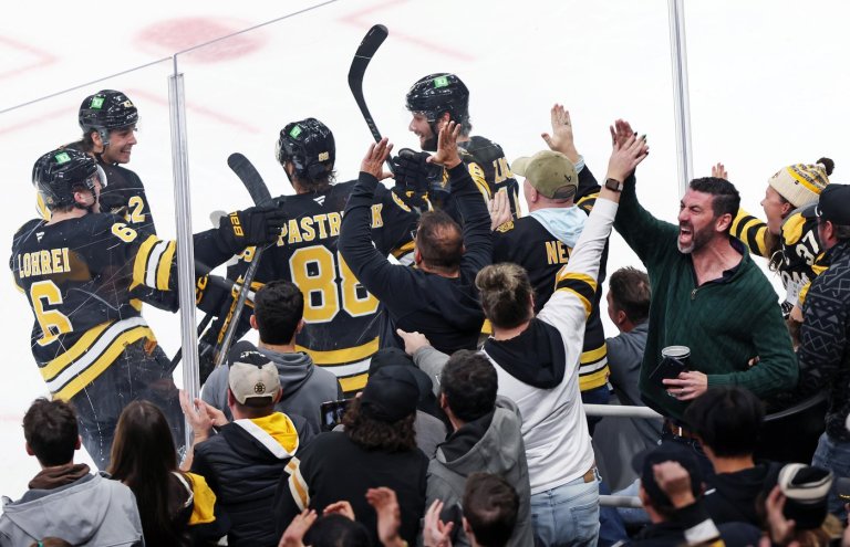 Bruins extend points streak to 8 games with 6-4 win over Sharks | iNFOnews.ca