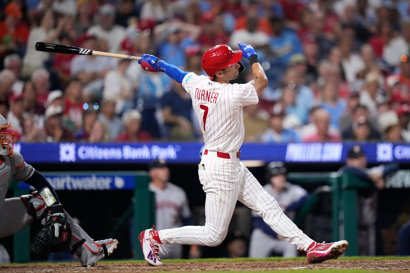 Walker, Smith, Varsho homers power Astros to 6-5 win over the Phillies | iNFOnews.ca