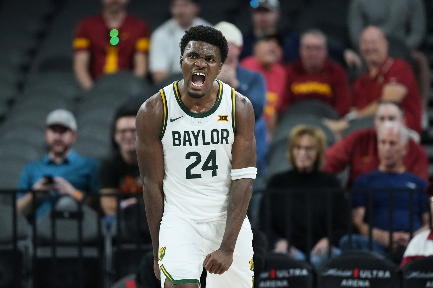 Cameron Carr scores 21 and Baylor holds off Creighton 81-74 in the Players Era Tournament | iNFOnews.ca