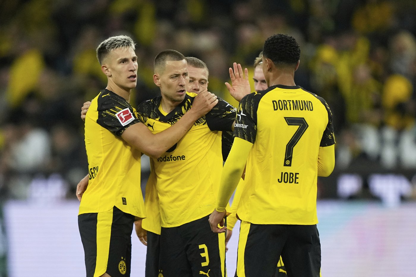 Burke hits Bundesliga hat trick as Union Berlin beats Eintracht Frankfurt 4-3, Dortmund wins | iNFOnews.ca Burke hits Bundesliga hat trick as Union Berlin beats Eintracht Frankfurt 4-3, Dortmund wins | iNFOnews.ca