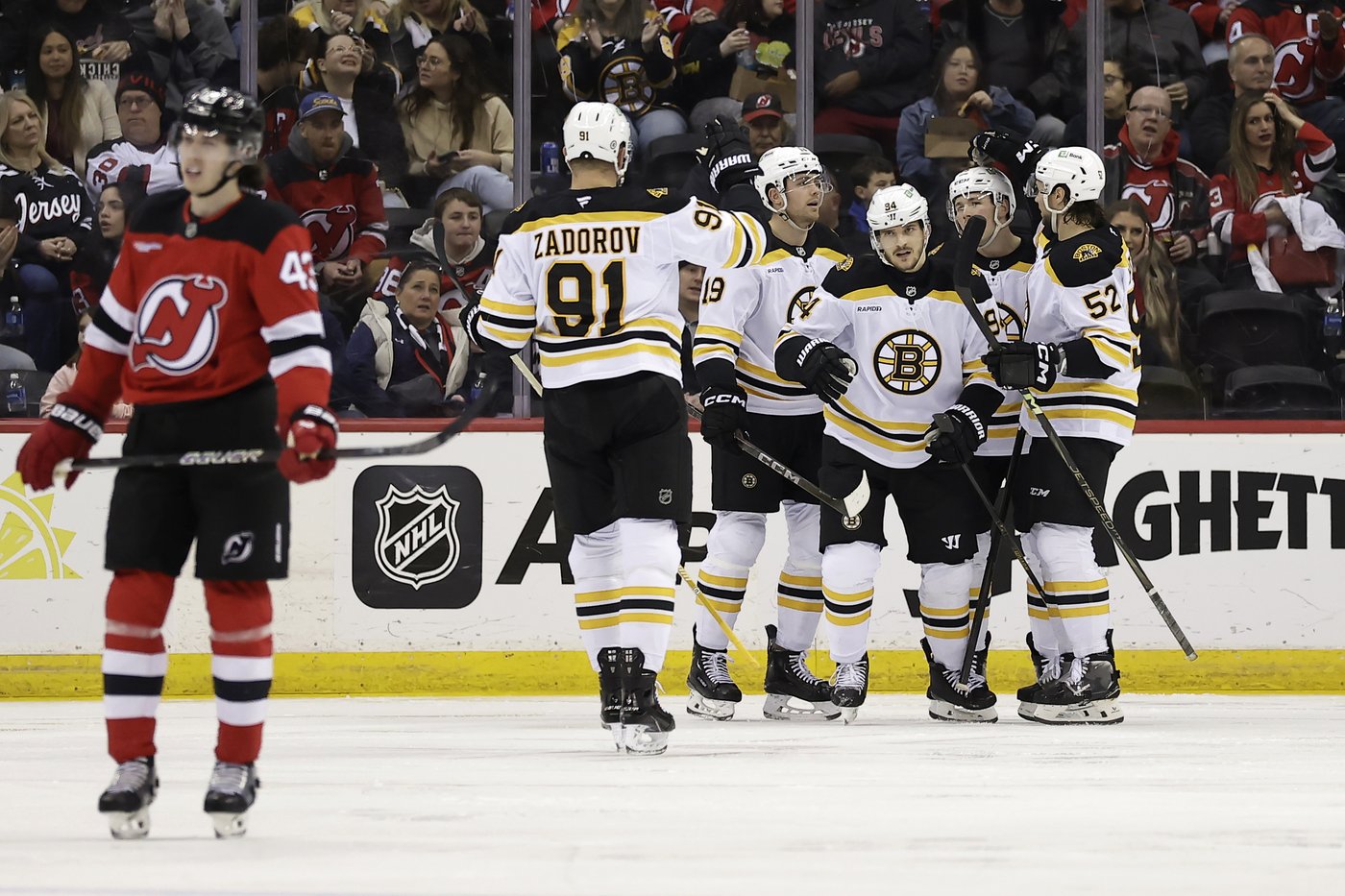 Pastrnak scores, adds two assists as Bruins top Devils 7-2 | iNFOnews.ca Pastrnak scores, adds two assists as Bruins top Devils 7-2 | iNFOnews.ca