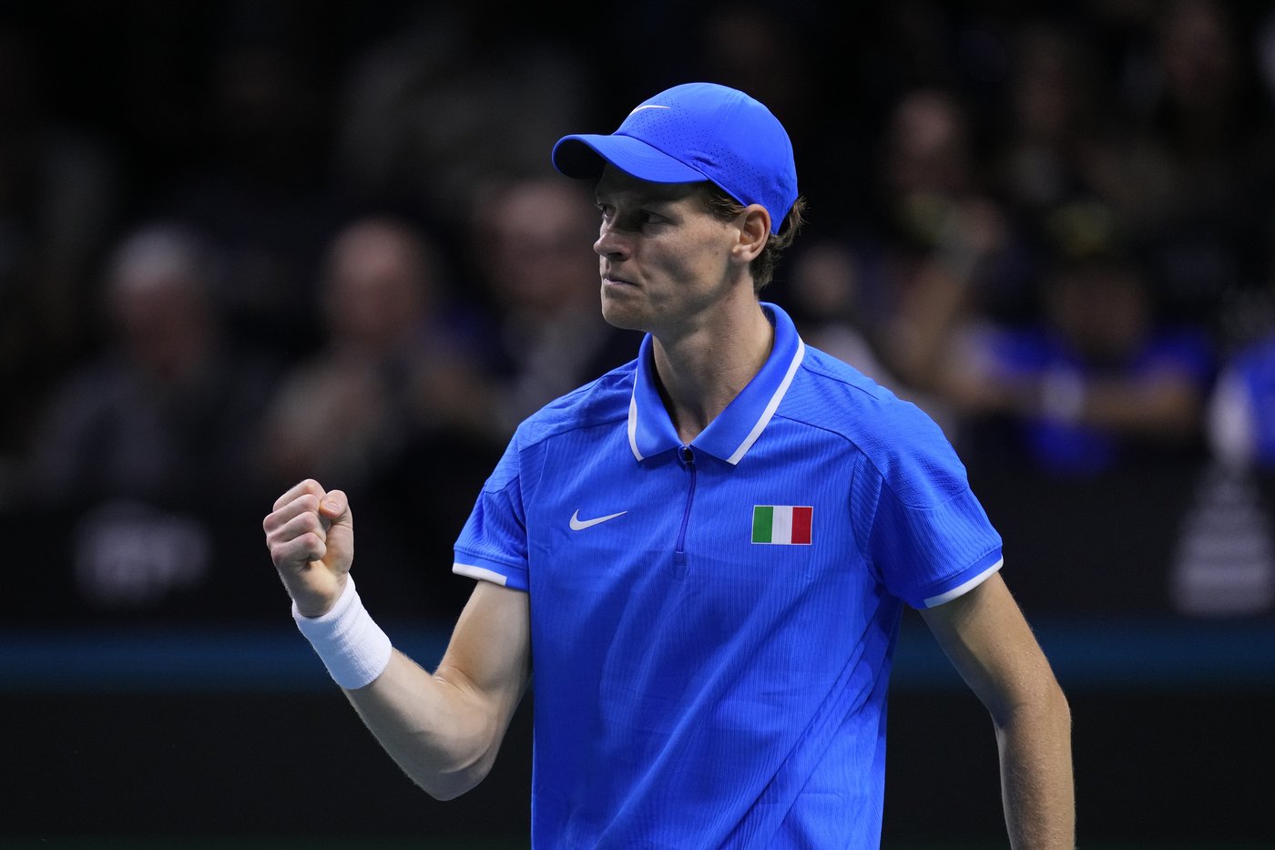 Jannik Sinner leads Italy past the Netherlands for its second consecutive Davis Cup title | iNFOnews.ca
