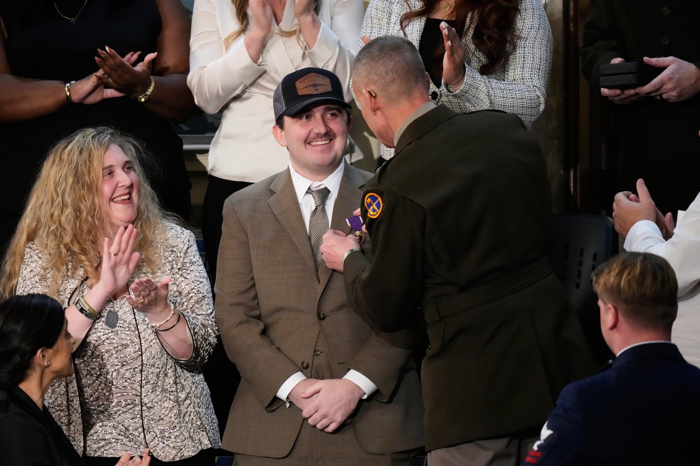 Trump honors National Guard members shot in Washington | iNFOnews.ca Trump honors National Guard members shot in Washington | iNFOnews.ca