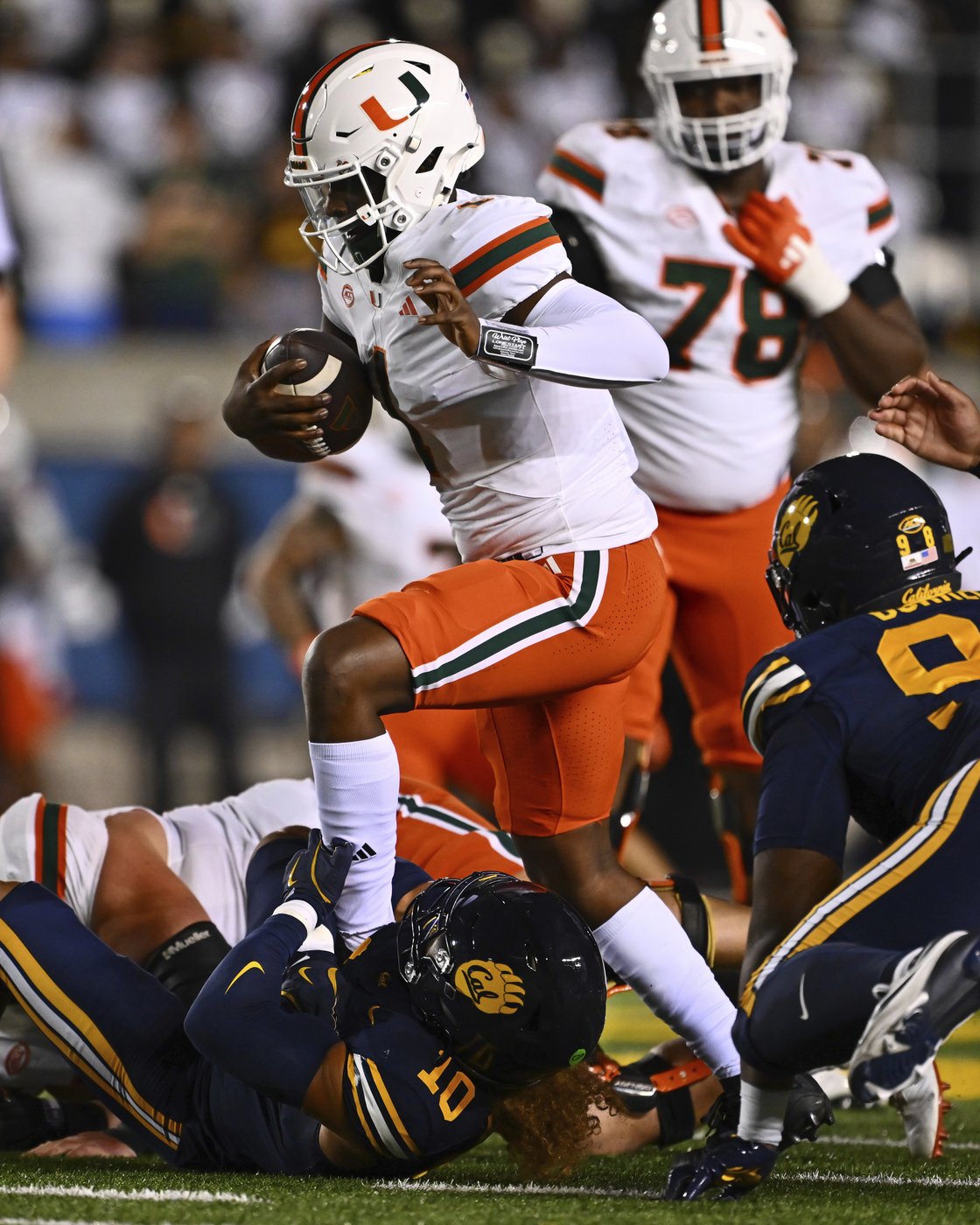 No. 8 Miami rallies from 25 points down to beat California 39-38 | iNFOnews.ca No. 8 Miami rallies from 25 points down to beat California 39-38 | iNFOnews.ca