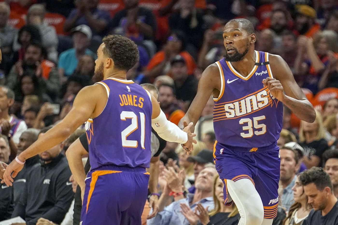 Kevin Durant scores 31, leading the Suns past the Mavericks 114-102 | iNFOnews.ca