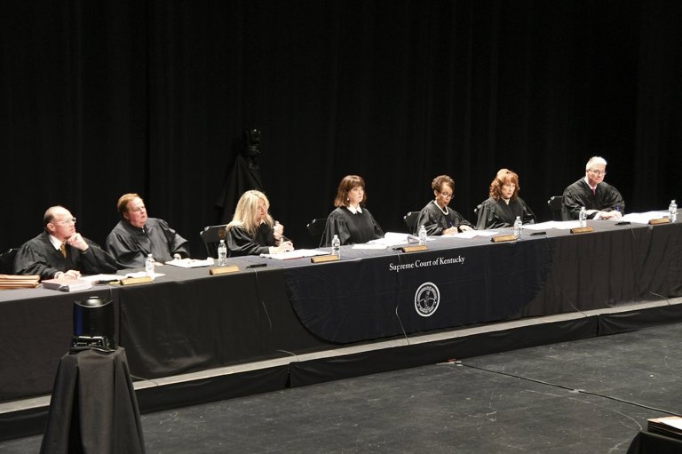 Disputed charter school funding measure gets a pivotal hearing before the Kentucky Supreme Court | iNFOnews.ca