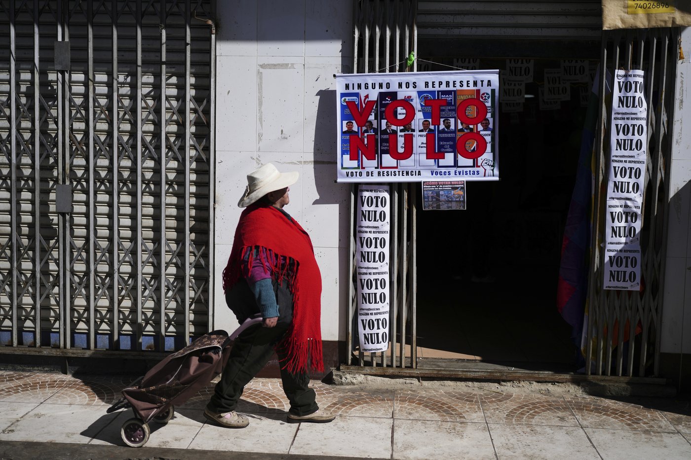 Barred from Bolivia's elections, ex-leader Morales campaigns hard for invalid votes | iNFOnews.ca