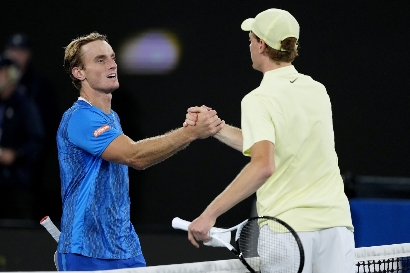 Australian Open: Jannik Sinner's consecutive-set streak ends but he wins his second-round match | iNFOnews.ca