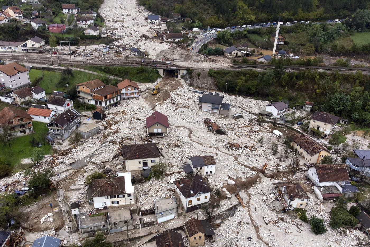 International rescue teams arrive in Bosnia after devastating floods and landslides | iNFOnews.ca International rescue teams arrive in Bosnia after devastating floods and landslides | iNFOnews.ca