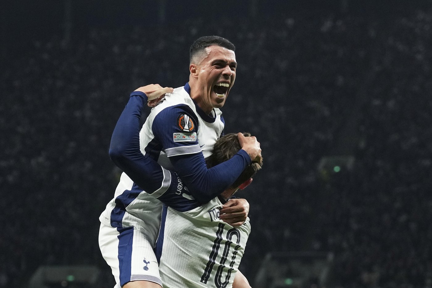 Onana at fault twice as Man United draws 2-2 at Lyon, Tottenham held at home, Chelsea stays perfect | iNFOnews.ca