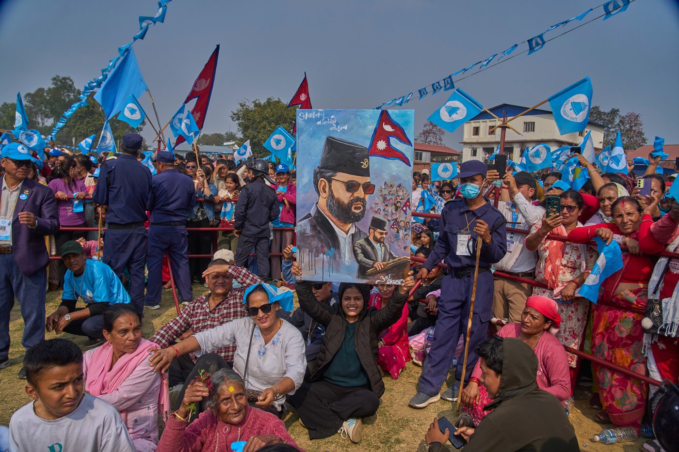 Photos of Nepali former rapper drawing crowds to his campaign for prime minister | iNFOnews.ca