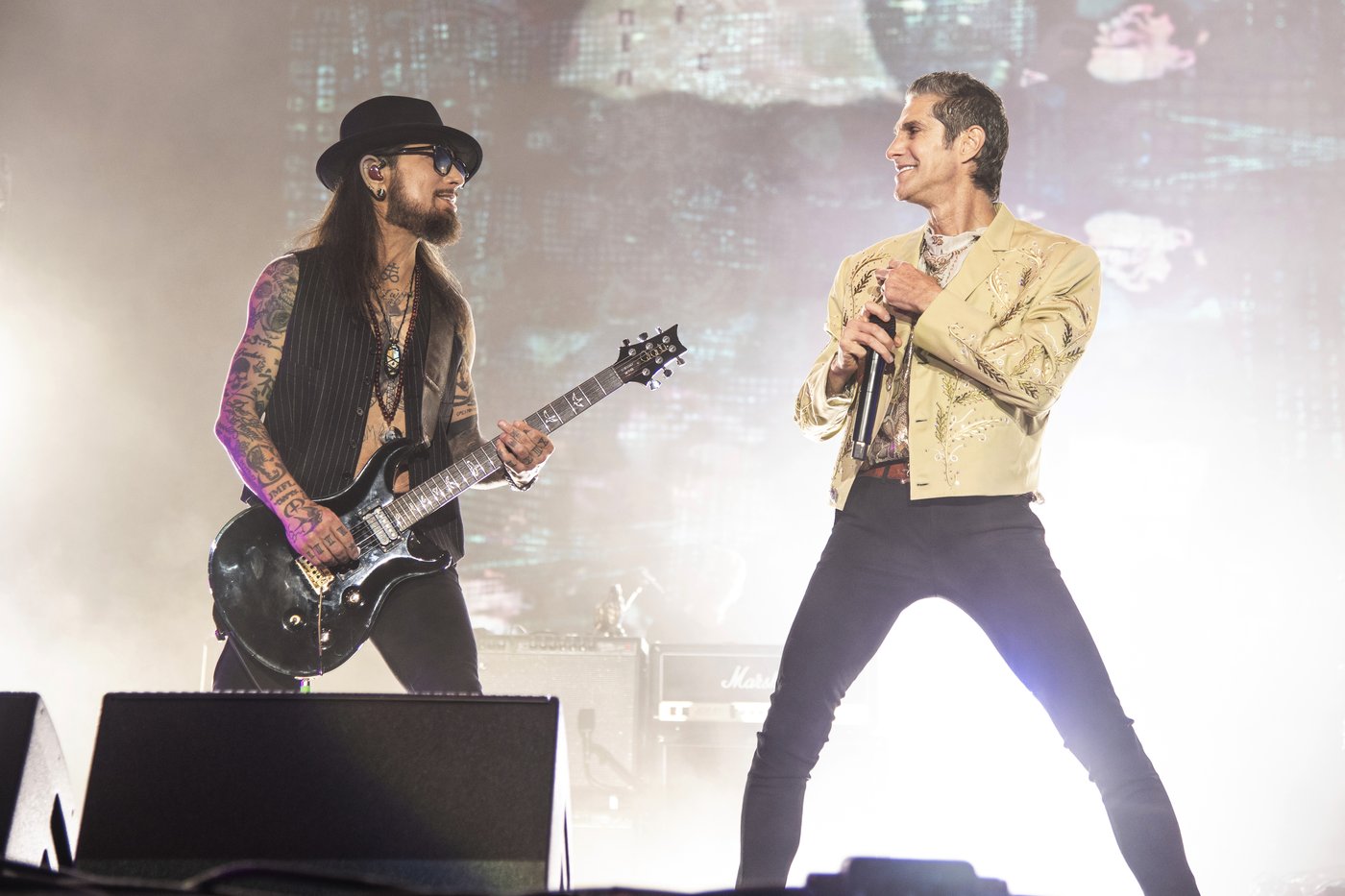 Jane's Addiction cancels its tour after onstage concert fracas | iNFOnews.ca