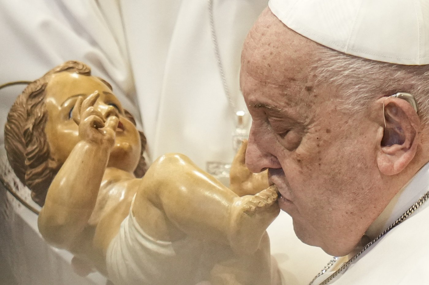 Pope calls for commitment to protect life as he doubles down on abortion in New Year's Day message | iNFOnews.ca