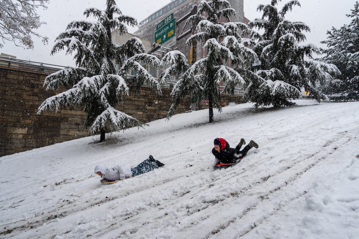 Weekend storm drops heavy snow around Northeast as Pacific Northwest braces for more rain | iNFOnews.ca