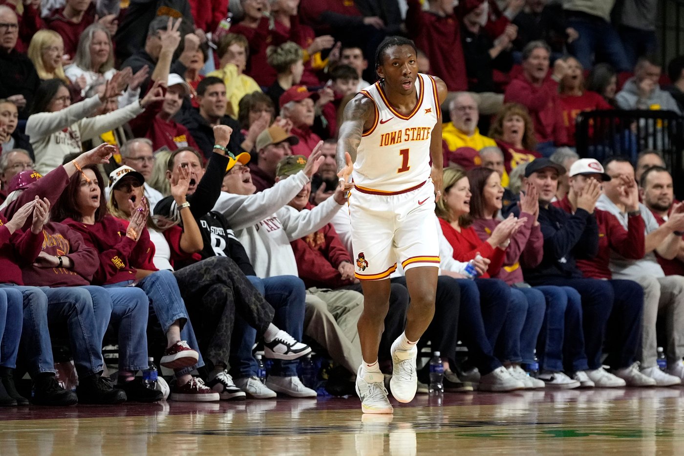 No. 8 Iowa State uses an early run to start 97-67 blowout against Colorado | iNFOnews.ca No. 8 Iowa State uses an early run to start 97-67 blowout against Colorado | iNFOnews.ca