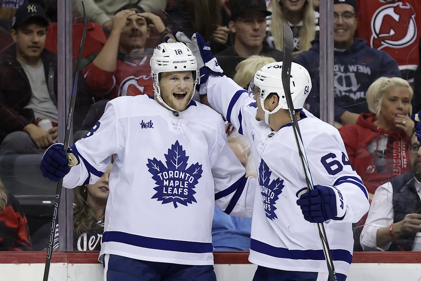 Lorentz and Hildeby lead the Maple Leafs to 4-2 win over the Devils | iNFOnews.ca