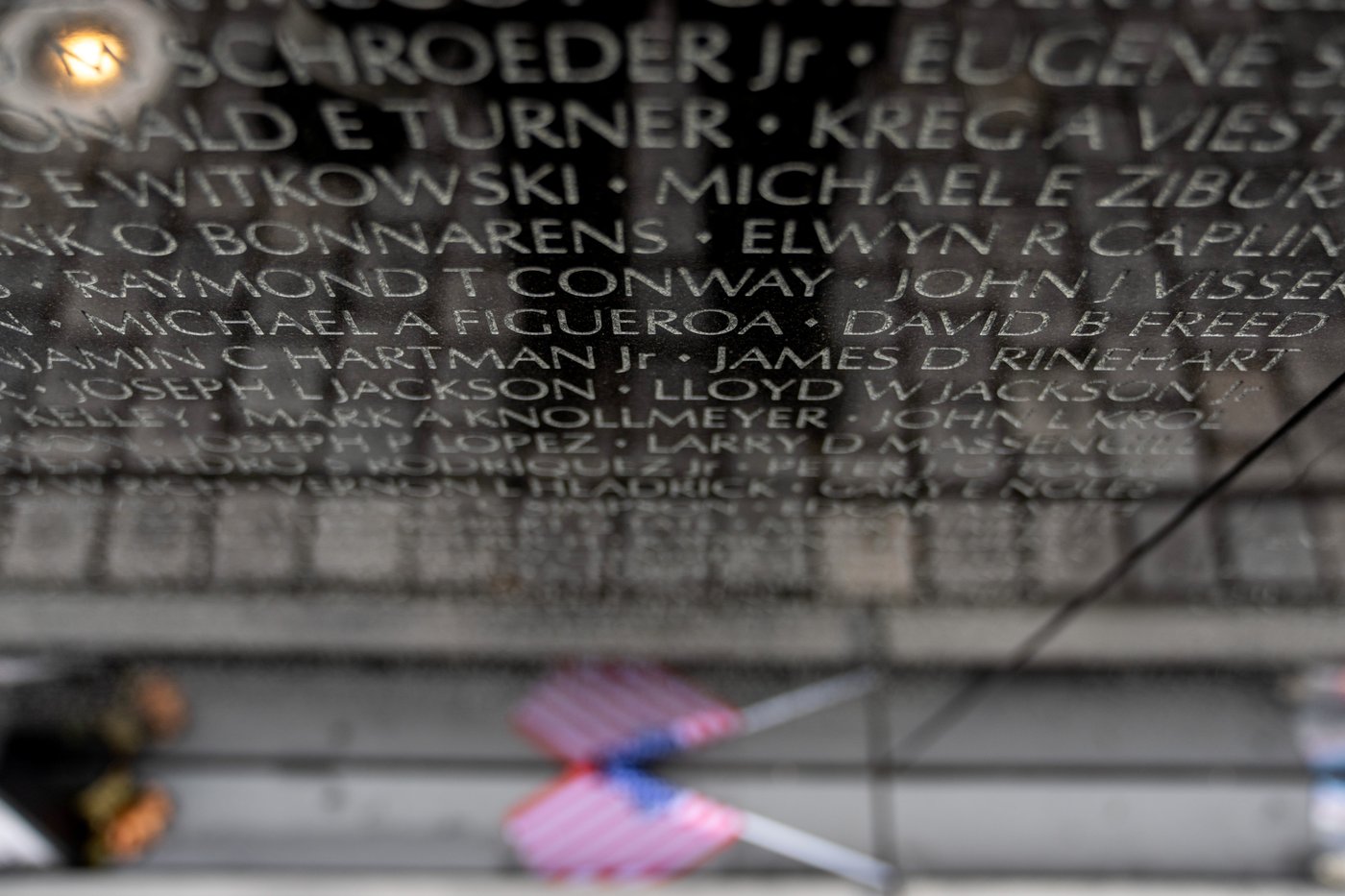 Photos of Memorial Day events remembering US soldiers and sailors | iNFOnews.ca