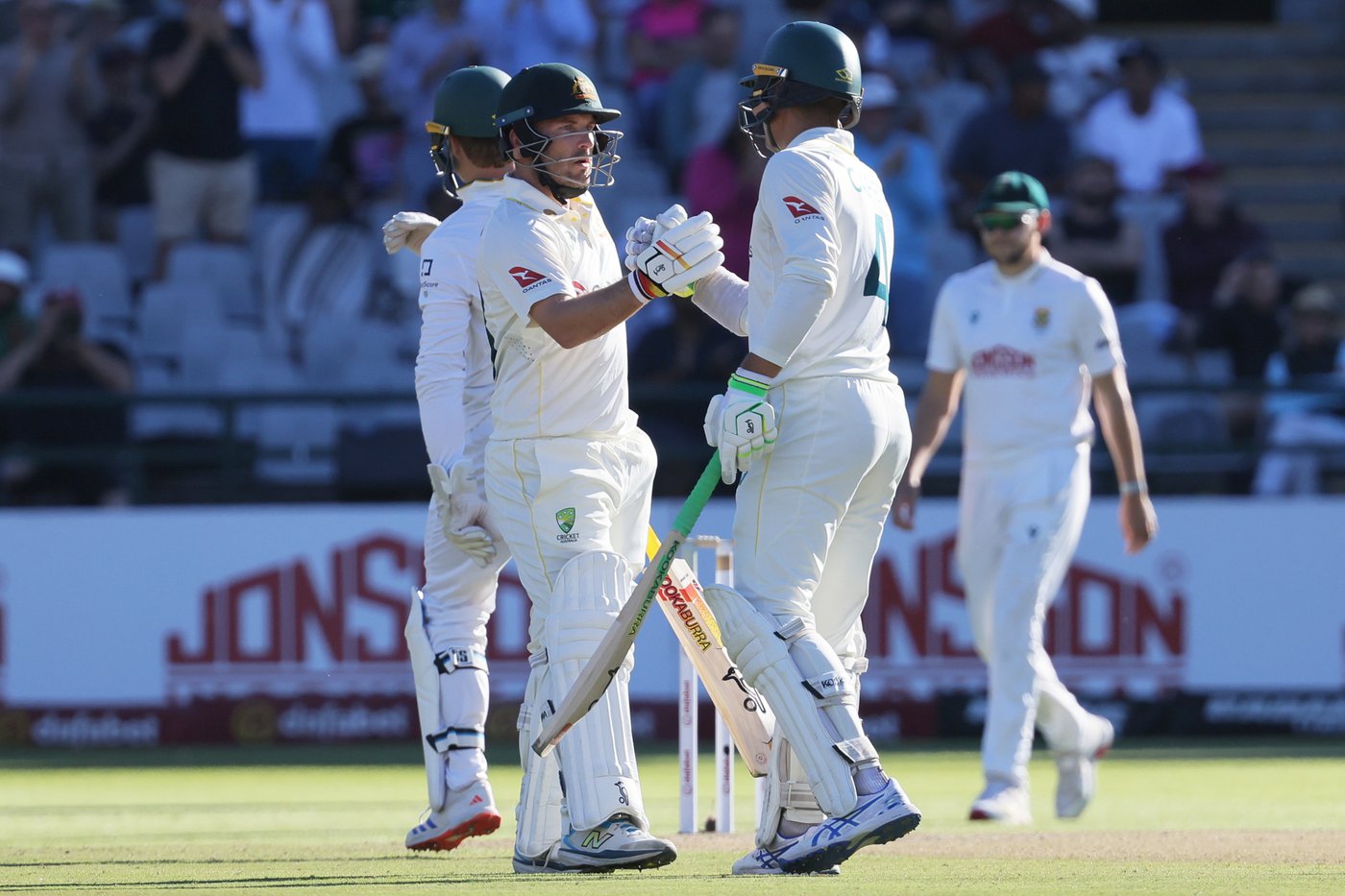 Inglis leads way as Australia takes control of deciding test vs South Africa | iNFOnews.ca