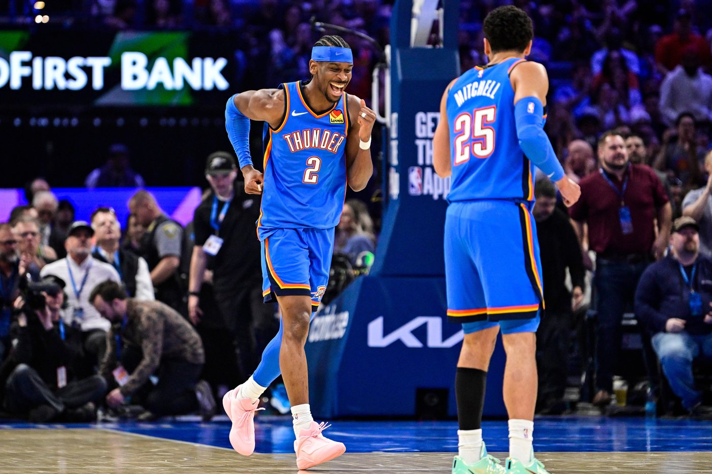 Shai Gilgeous-Alexander ties Wilt's record and hits winning 3 as Thunder beat Nuggets 129-126 | iNFOnews.ca Shai Gilgeous-Alexander ties Wilt's record and hits winning 3 as Thunder beat Nuggets 129-126 | iNFOnews.ca